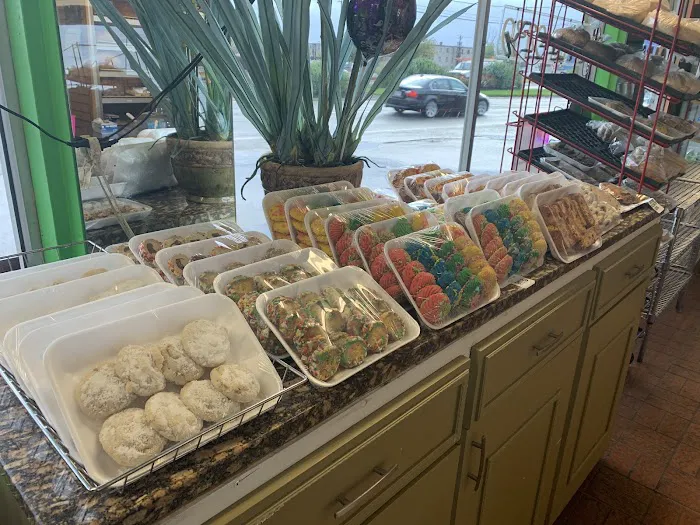 La Abuela Carmen Products, Restaurant & Bakery Picture 8