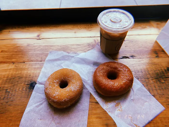 Union Square Donuts Picture 9