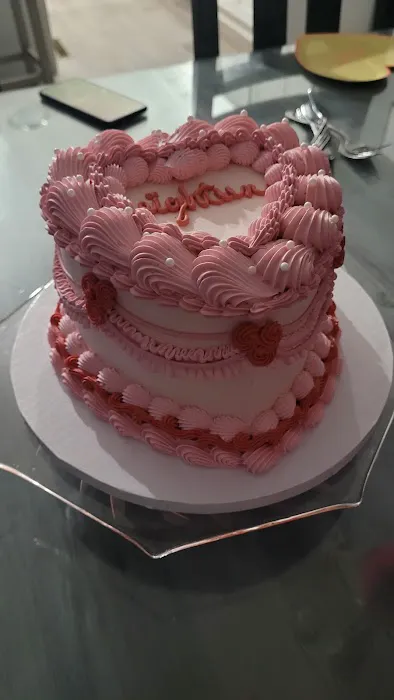 Crumbs Cake Studio Picture 6
