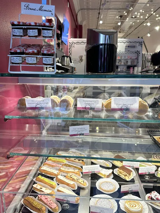 Le Macaron French Pastries Bethlehem Picture 8