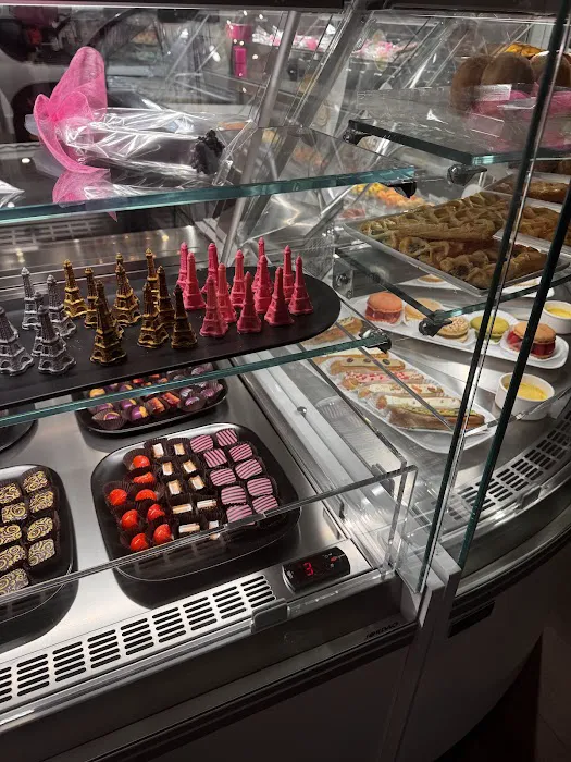 Le Macaron French Pastries Bethlehem Picture 10