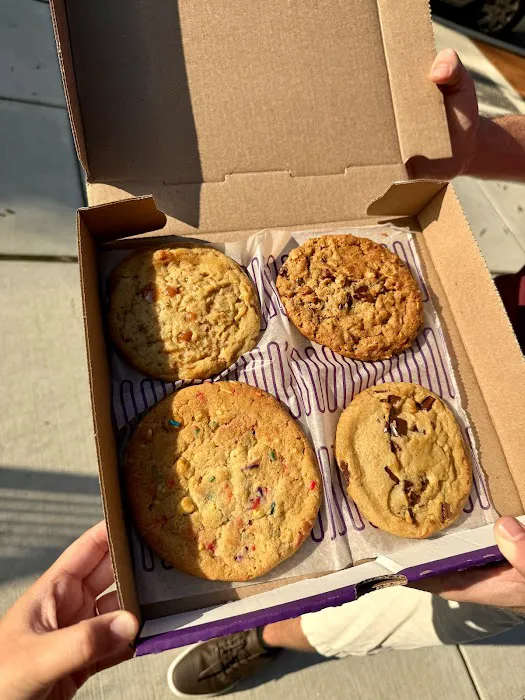 Insomnia Cookies Picture 1