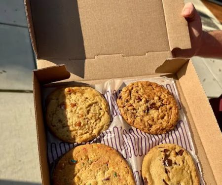 Insomnia Cookies