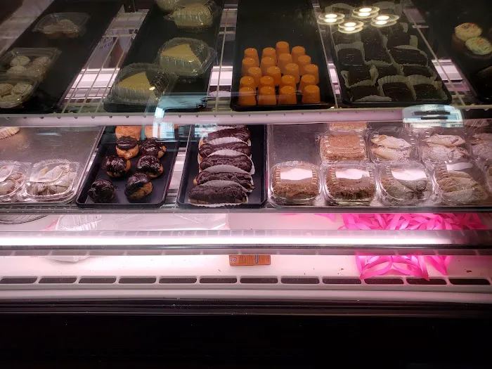 Kumi Cakes & Pastries Llc Picture 8
