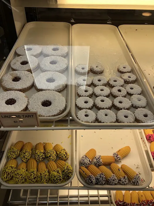 La Dolce Vita Italian Bakery Picture 10