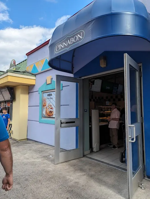 Cinnabon Picture 2