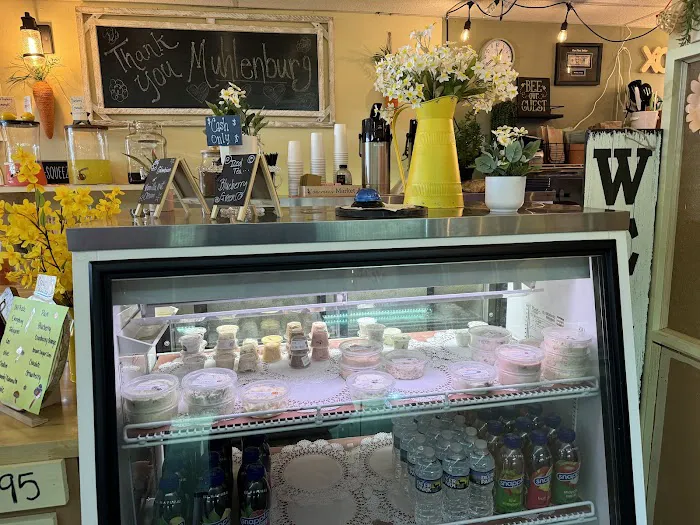 Mareks Cafe & Bagels Picture 8
