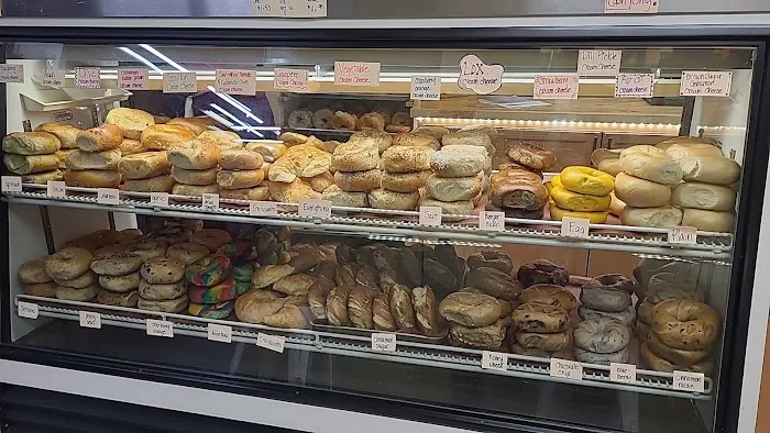 Mareks Cafe & Bagels Picture 3