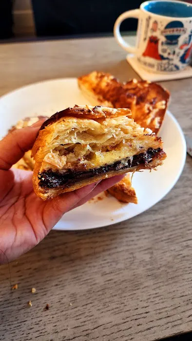 Sophistiqué - French Bakery Picture 2