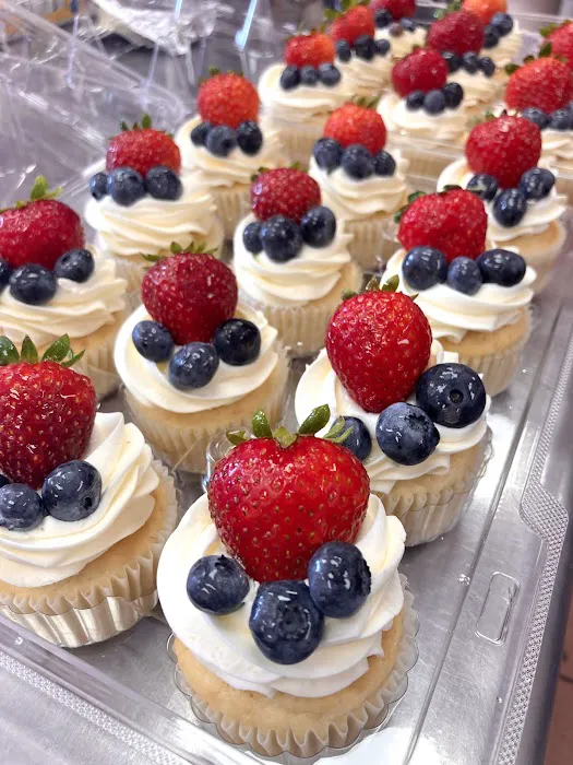 Celebrations Cakes and Confections Picture 3