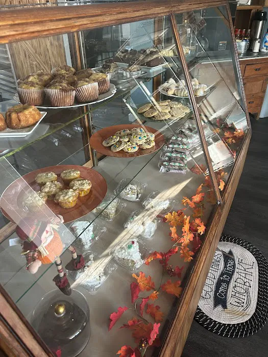 2 cats cakery and sweet treats Picture 7