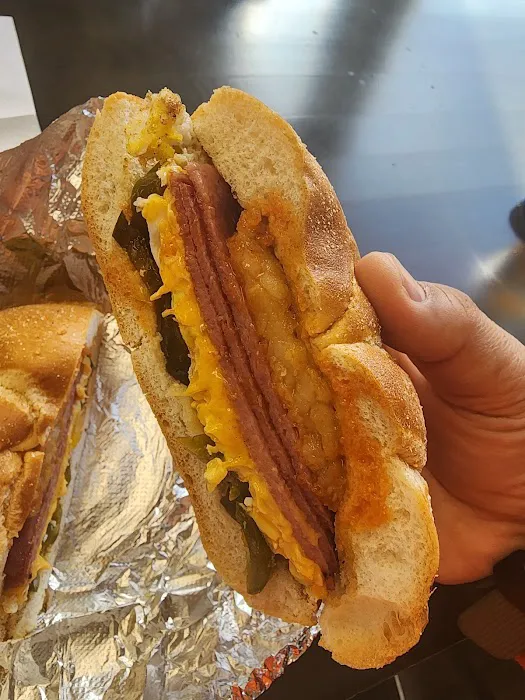 Lil Pickles Deli Picture 8