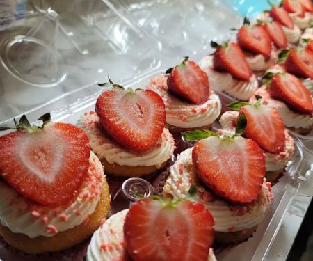 Clutch Treats