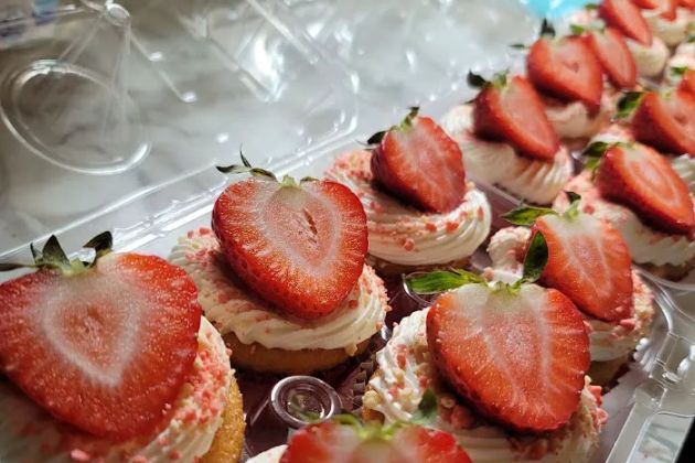 Clutch Treats