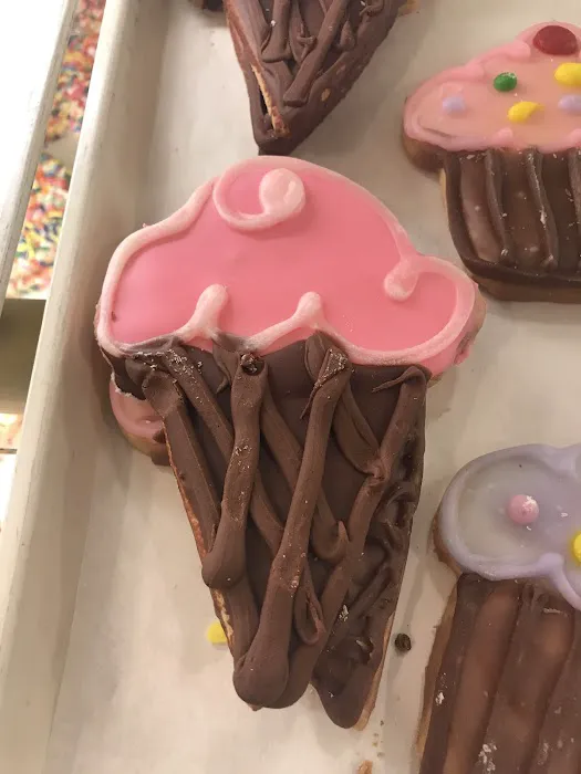 Cait & Abby's Bakery Picture 3