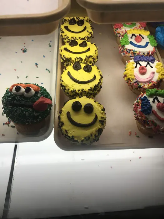 Cait & Abby's Bakery Picture 4