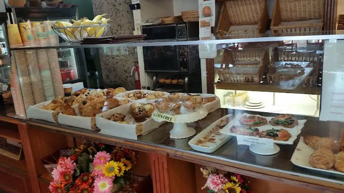 Cait & Abby's Bakery Picture 10