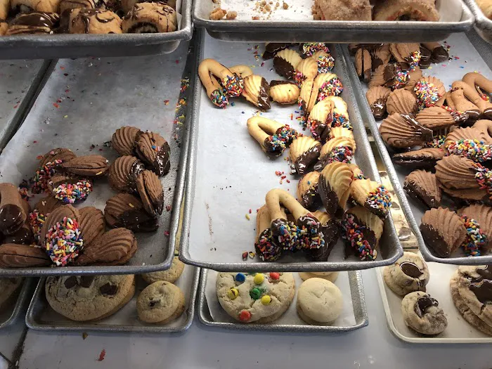 Cait & Abby's Bakery Picture 7