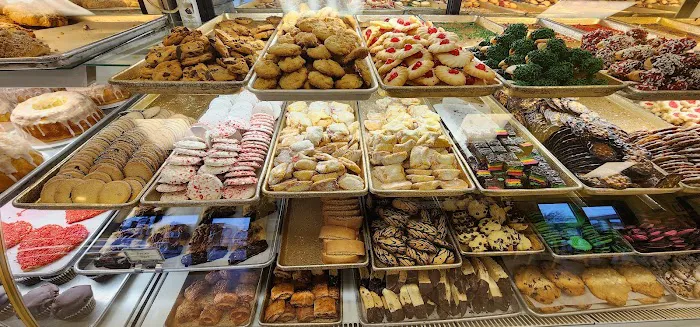 Plaza Pastry Shop Picture 4
