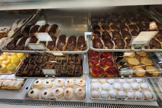 Plaza Pastry Shop