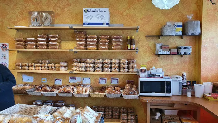 Myra's Bakery Picture 9