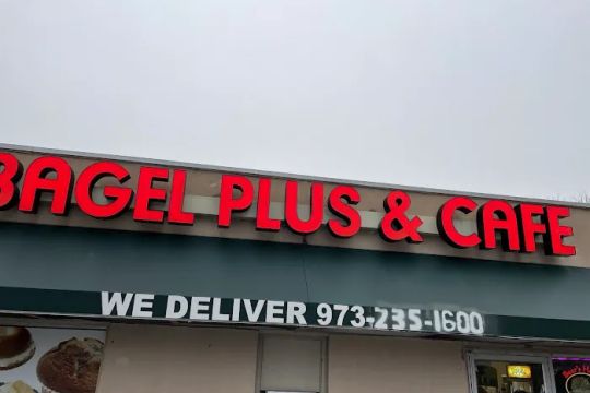 Bagel Plus & Cafe