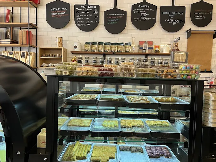 Güllüoğlu Baklava & Cafe Picture 7