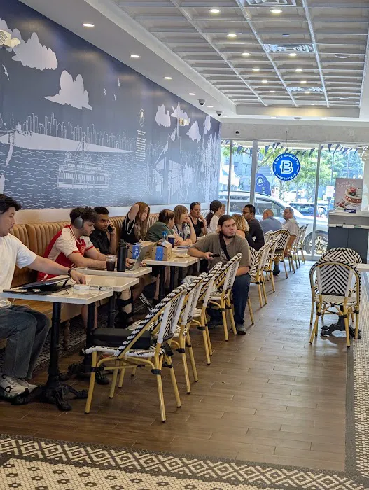 Paris Baguette Picture 3