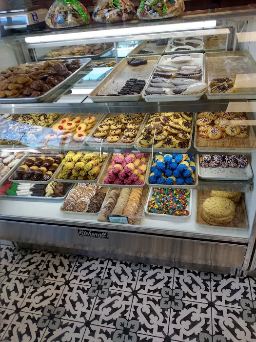 Vito's Bakery and Deli Picture 3