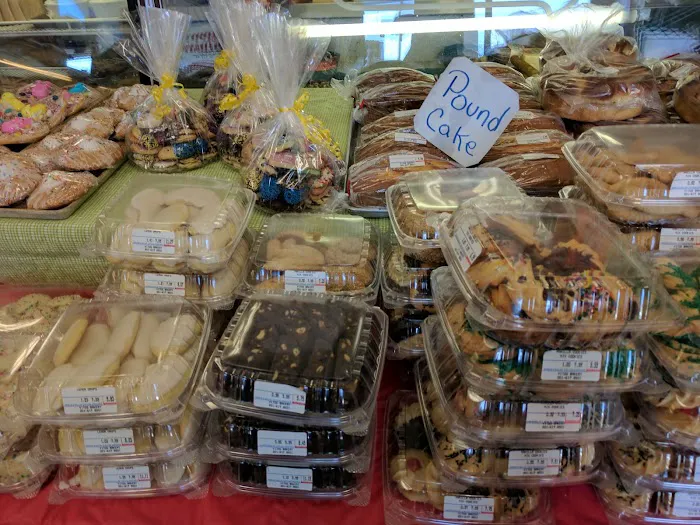 Vito's Bakery and Deli Picture 8