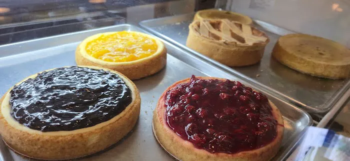 Lyndhurst Pastry Shop Picture 4