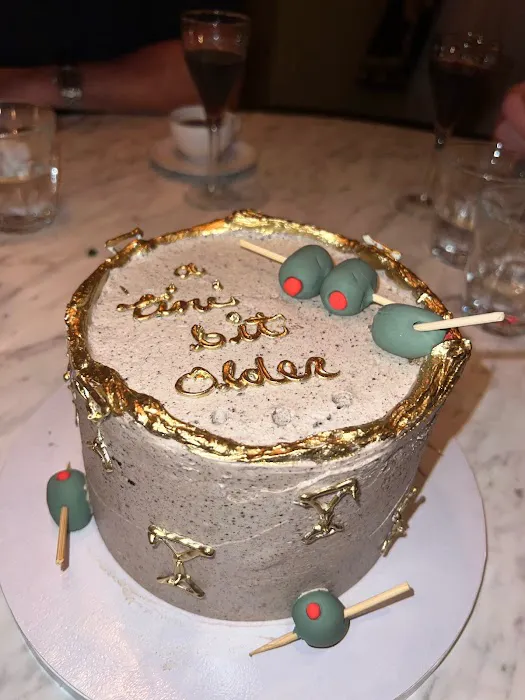 Monumental Cakes Picture 2
