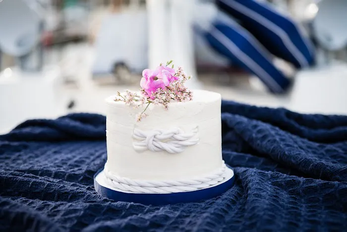 Cakes for All Seasons Picture 3