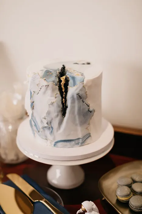 Big Fish Cake Studio Picture 6