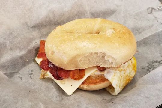 Mister Bagel Westbrook