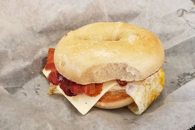 Mister Bagel Westbrook