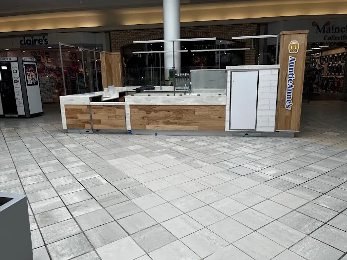 Auntie Anne's Picture 6