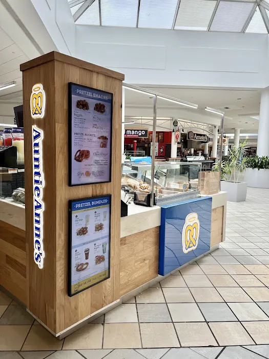 Auntie Anne's Picture 2