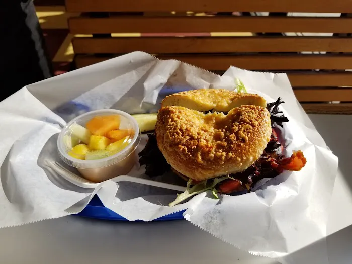 Mister Bagel Mall Picture 3