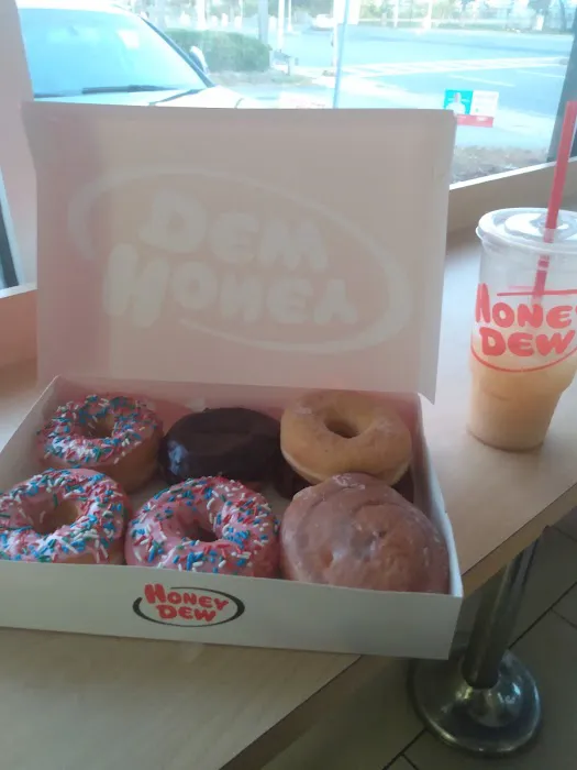 Honey Dew Donuts Picture 4