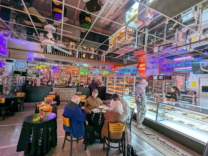Luberto's Pastry Shop Picture 2