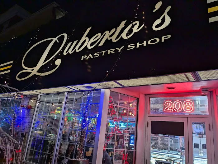 Luberto's Pastry Shop Picture 3