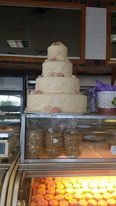 Torretta's Bakery & Ice Cream Picture 4