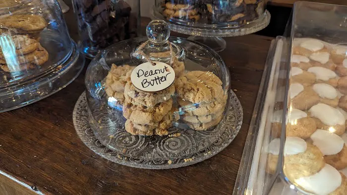 Sunnie's Bake Shoppe Picture 7