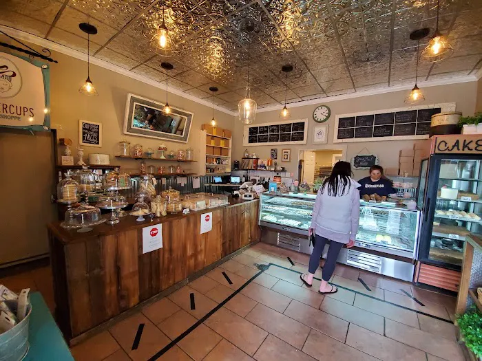 Sunnie's Bake Shoppe Picture 10