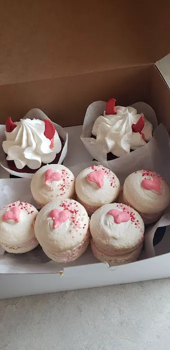 Piece 'a Cake Picture 5