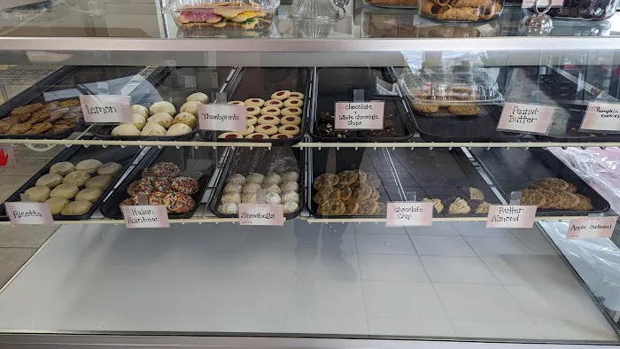 Louie's Bakery Picture 10