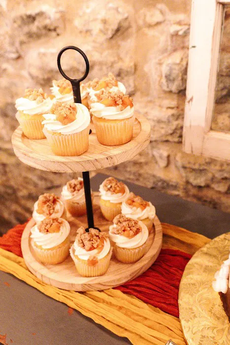 Louie's Bakery Picture 6