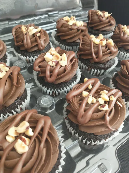 Louie's Bakery Picture 1