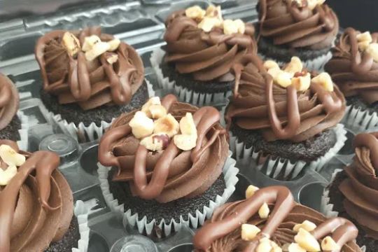 Louie's Bakery